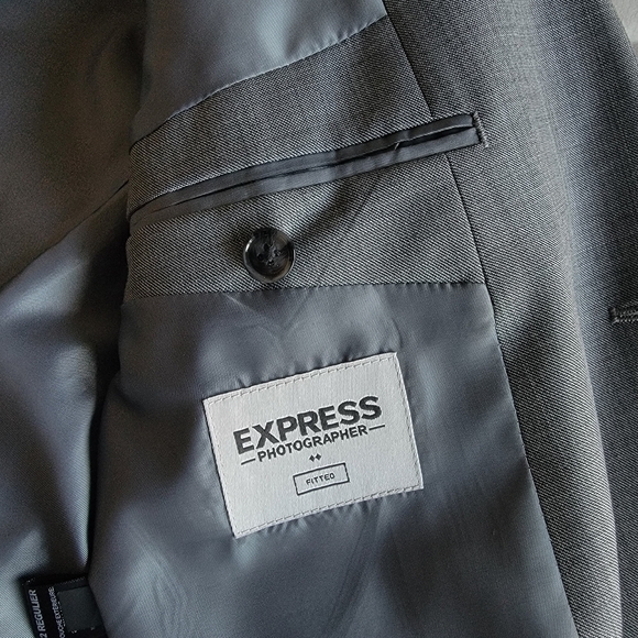 Express Photographer Fitted Suit Mens 42R Jacket 36W x 29.5L Flat Front Pants - Picture 7 of 16